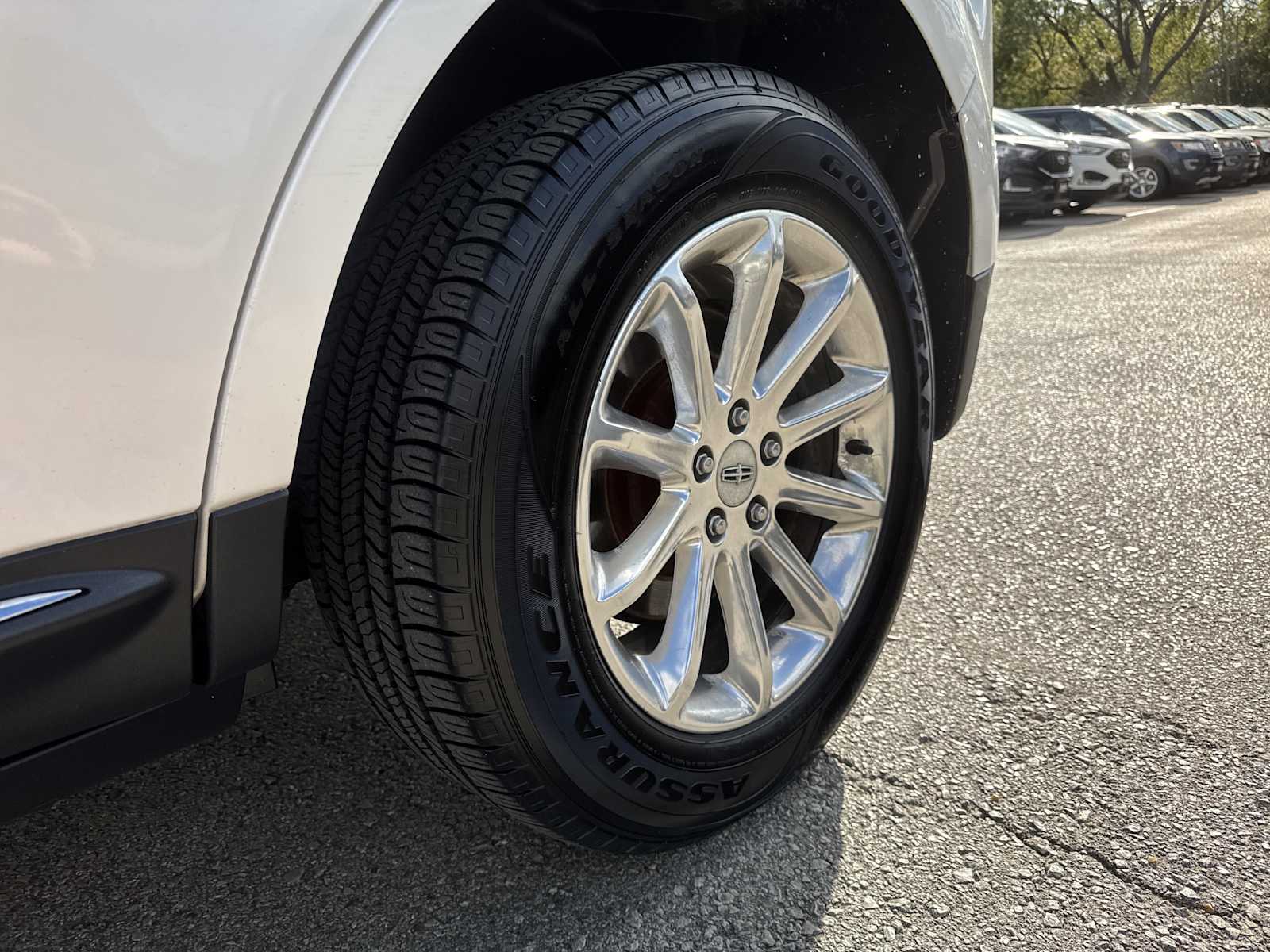 2012 Lincoln MKX photo 12