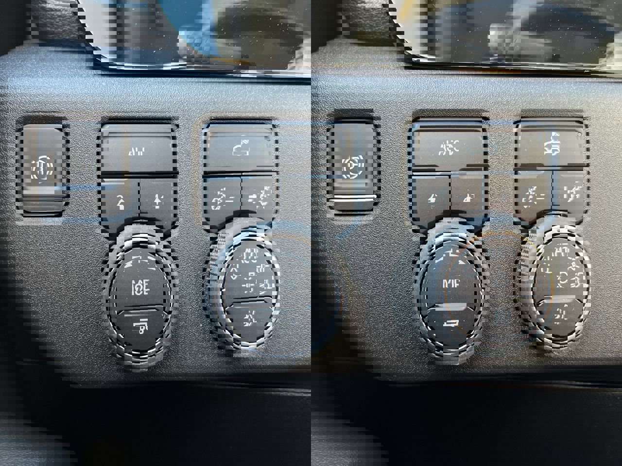 2022 Chevrolet Silverado 1500 RST photo 17