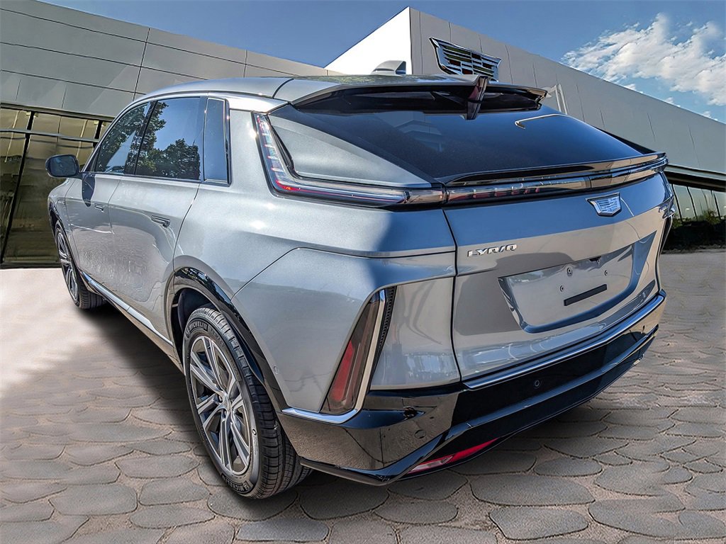 2026 Cadillac Lyriq Luxury photo 3