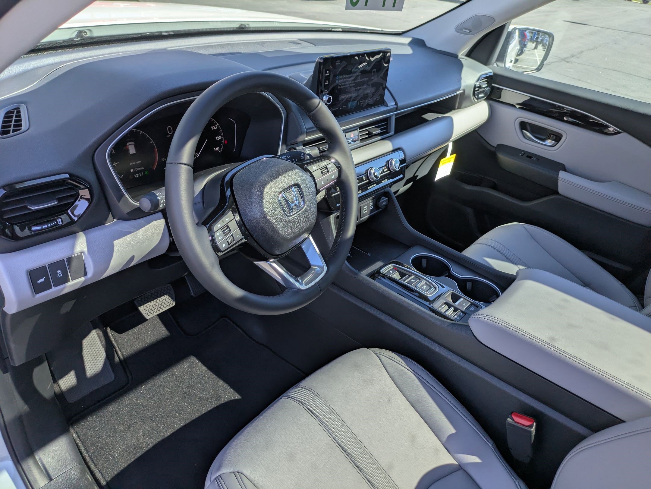2025 Honda Pilot Touring photo 9