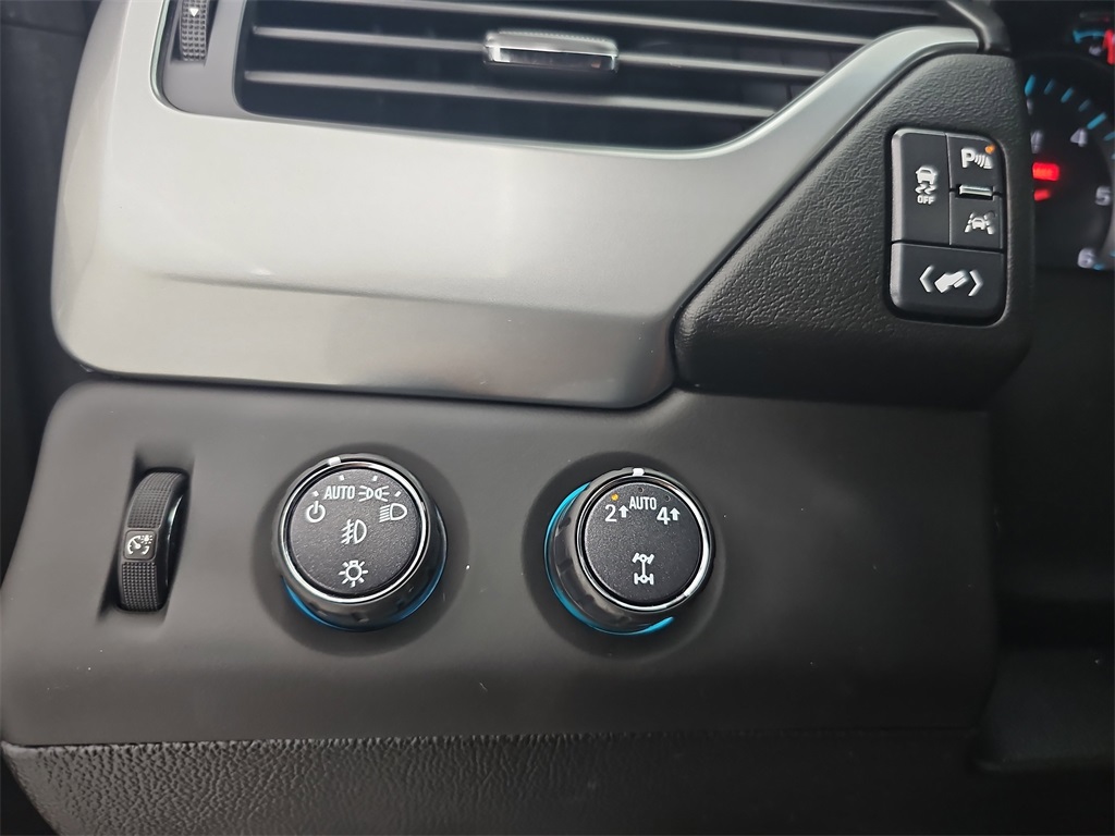 2018 Chevrolet Tahoe LT photo 28