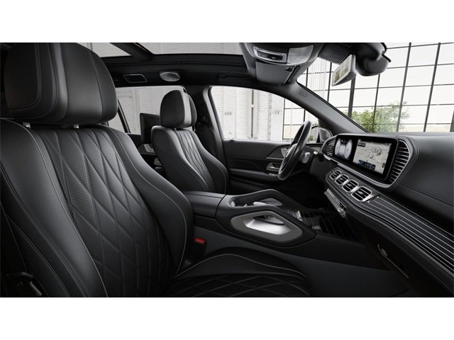 2024 Mercedes Benz GLS Maybach 600 photo 3