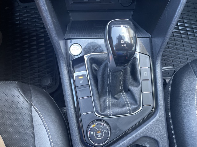 2022 Volkswagen Taos SEL photo 22