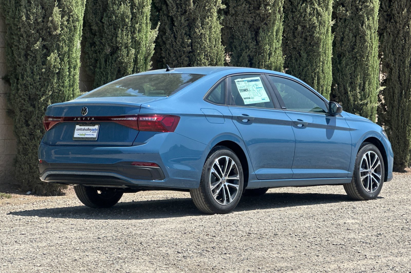 2025 Volkswagen Jetta Sport photo 4