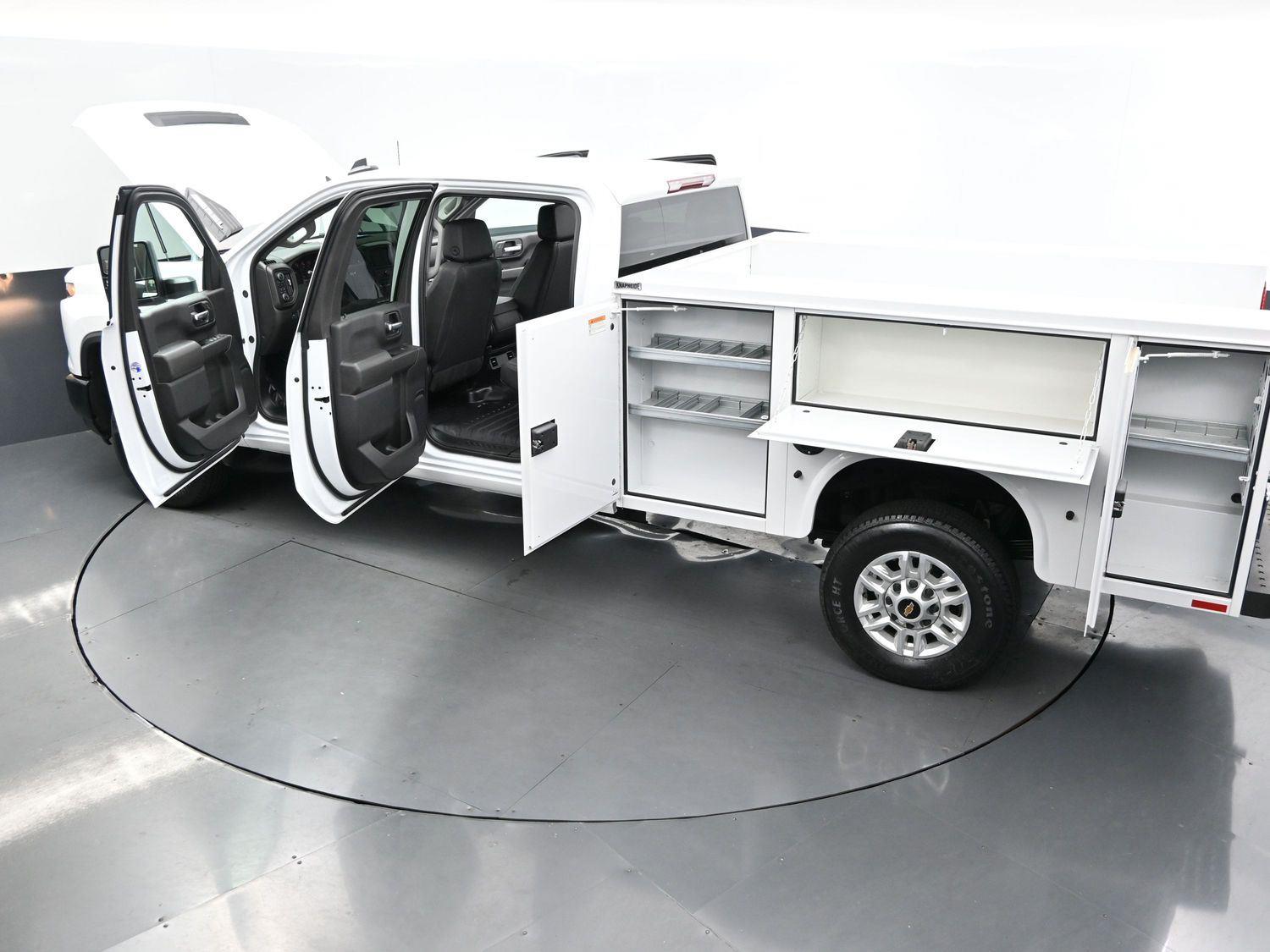 2025 Chevrolet Silverado 2500HD photo 38