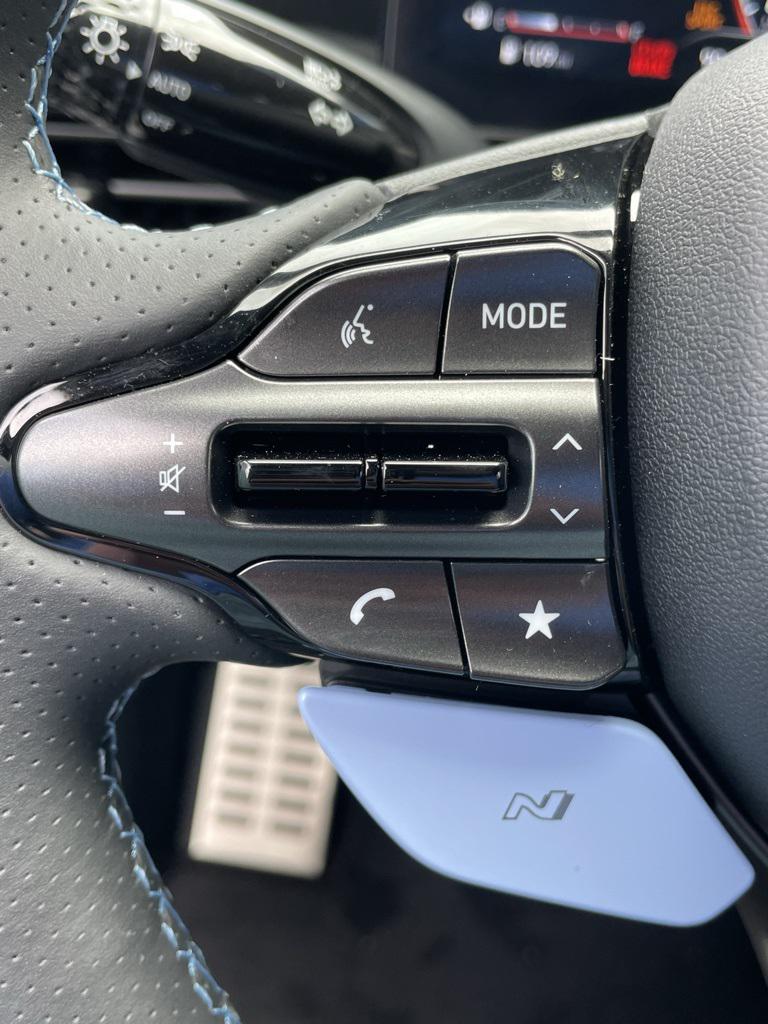 2025 Hyundai Elantra N Base photo 16