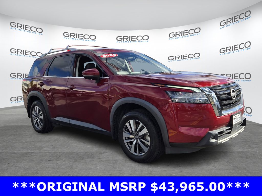 2023 Nissan Pathfinder SL