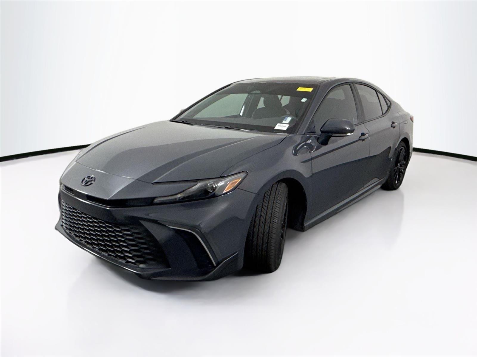2025 Toyota Camry SE photo 2