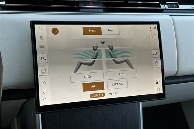 2024 Land Rover Range Rover SE photo 17