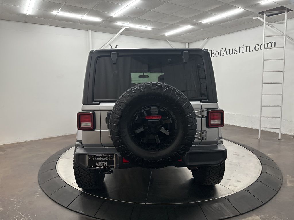 2020 Jeep Wrangler Unlimited Sahara photo 4
