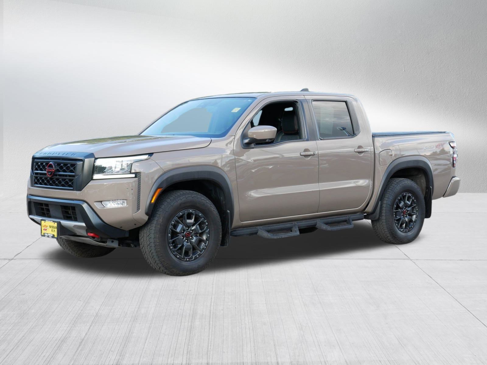 2023 Nissan Frontier PRO-4X photo 2