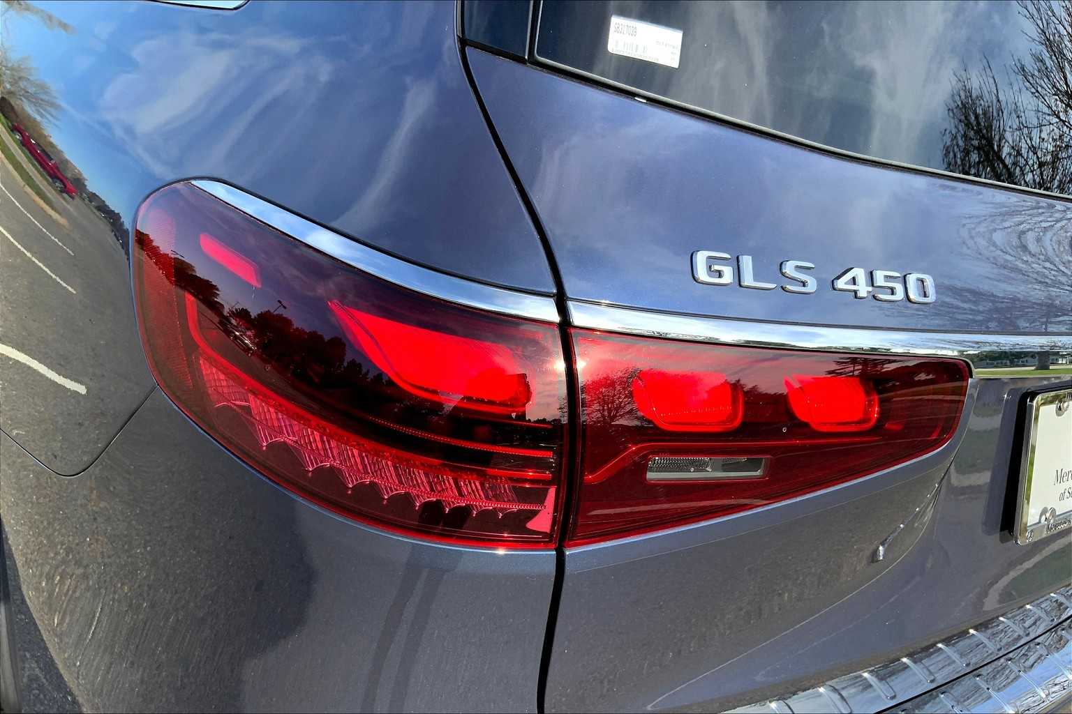 2025 Mercedes Benz GLS 450 4MATIC photo 26