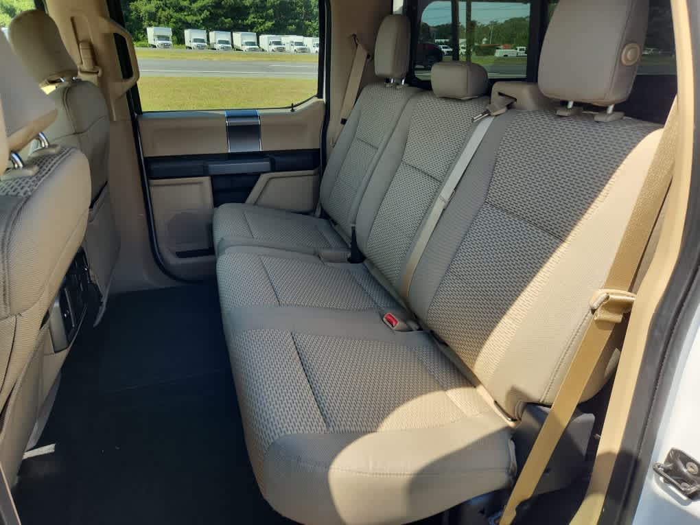 2015 Ford F-150 XLT photo 7