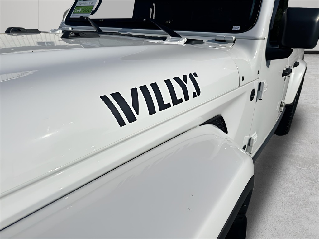 2021 Jeep Gladiator Willys photo 18