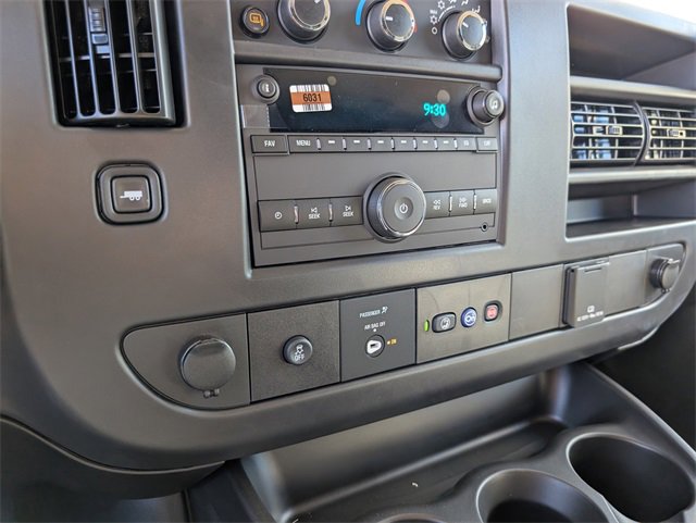 2025 Chevrolet Express photo 8