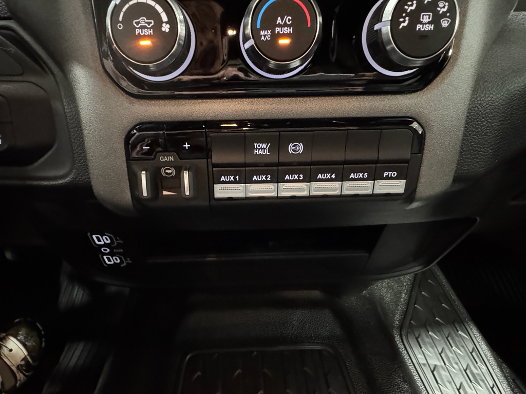 2025 Ram 4500 Tradesman photo 26