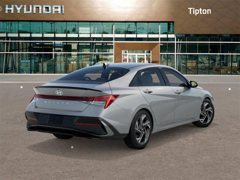 2025 Hyundai Elantra SEL Sport photo 3
