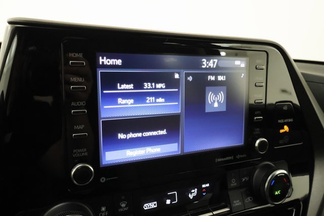 2022 Toyota Highlander LE photo 14