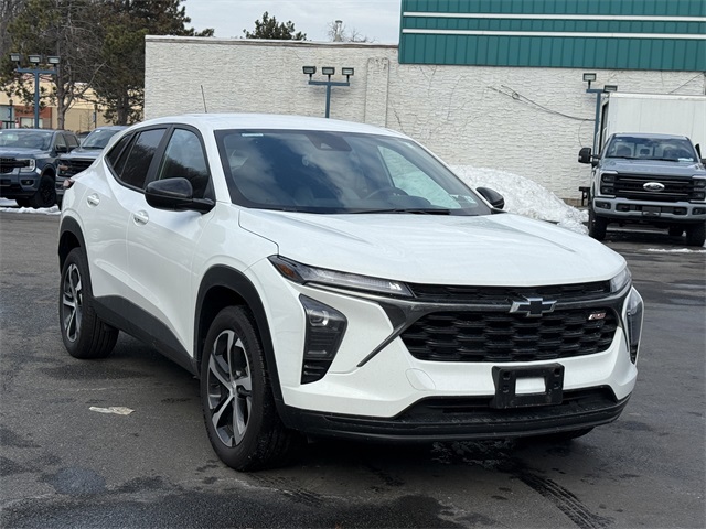 2024 Chevrolet Trax RS's photo