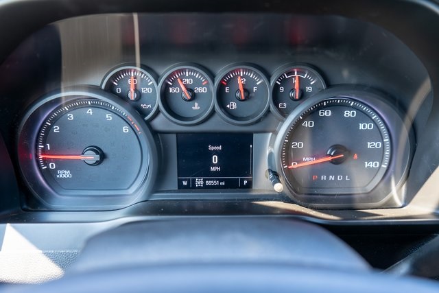 2020 Chevrolet Silverado 1500 Custom photo 12