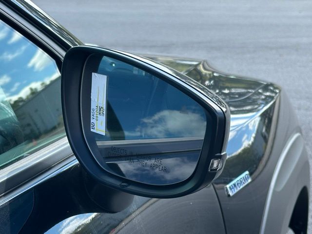 2025 Mazda CX-50 Premium Plus photo 10