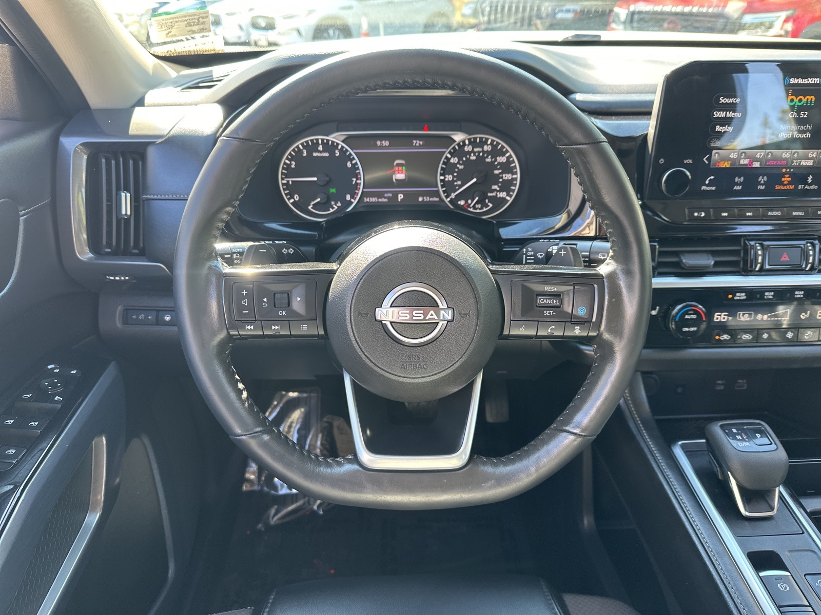 2023 Nissan Pathfinder SL photo 17