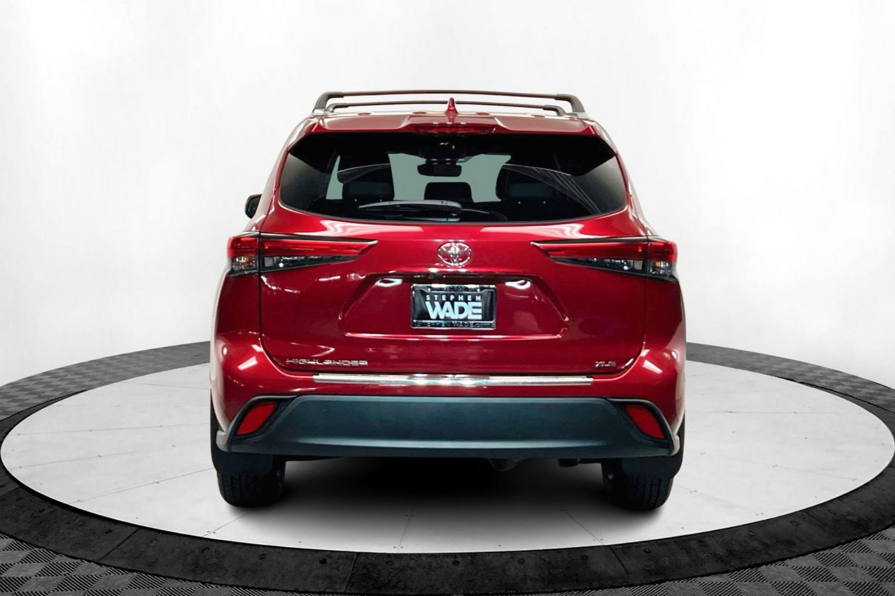 2023 Toyota Highlander XLE photo 4