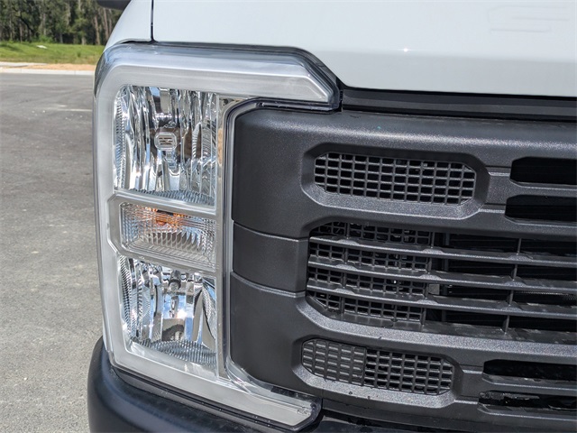 2026 Ford F-350 XL photo 10