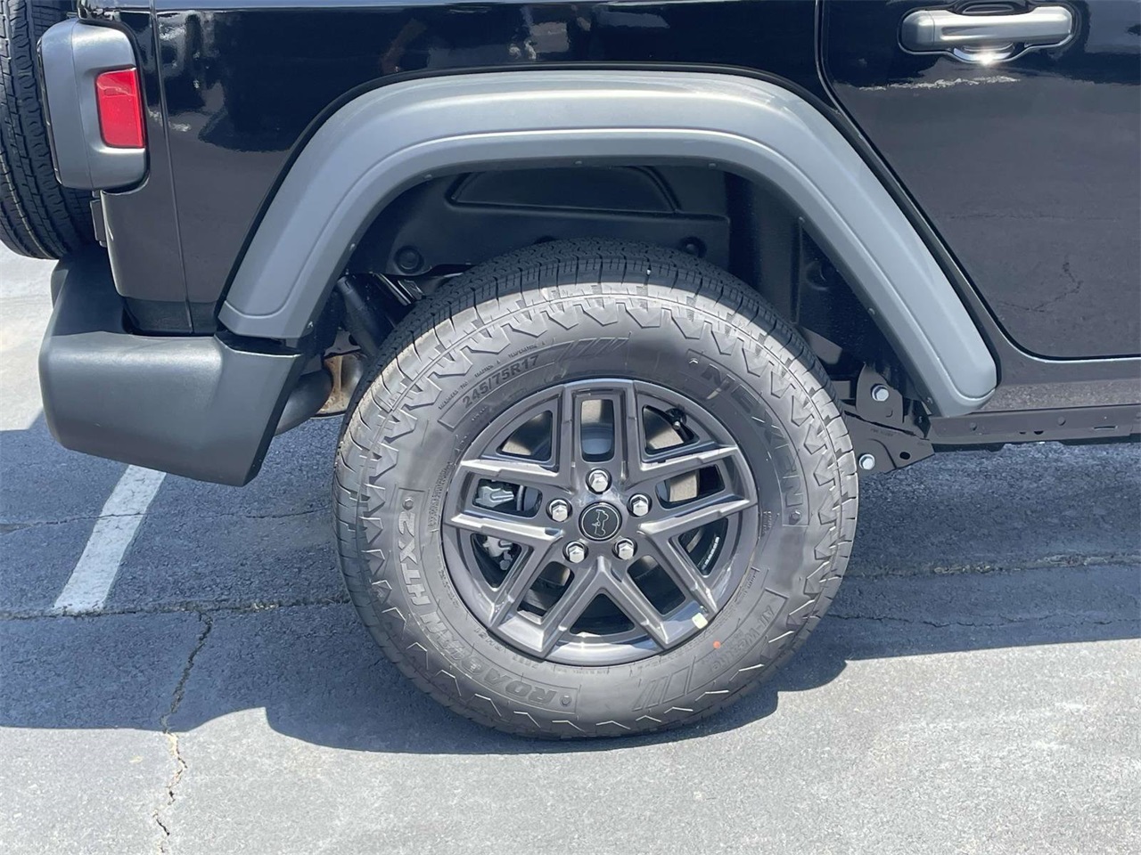 2025 Jeep Wrangler Sport S photo 30
