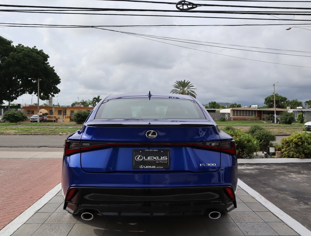 2025 Lexus IS 300 F SPORT photo 6