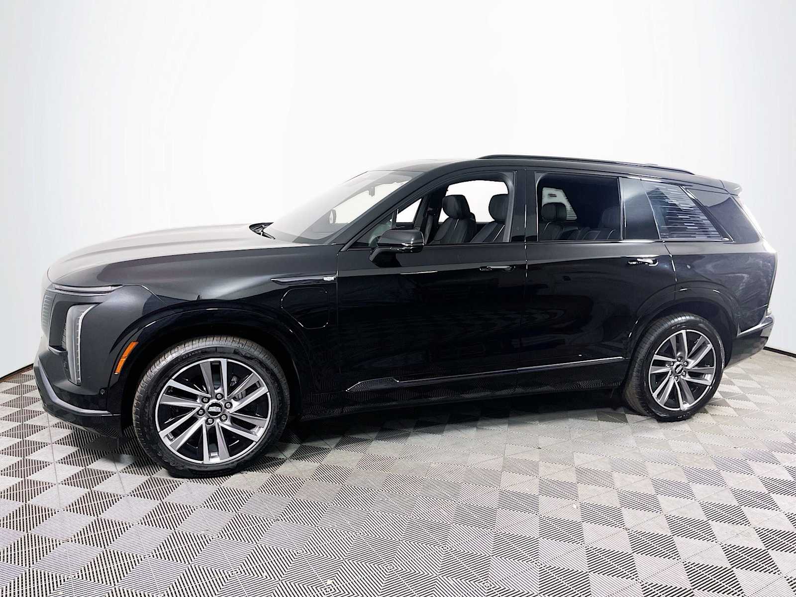 2026 Cadillac VISTIQ Sport's photo