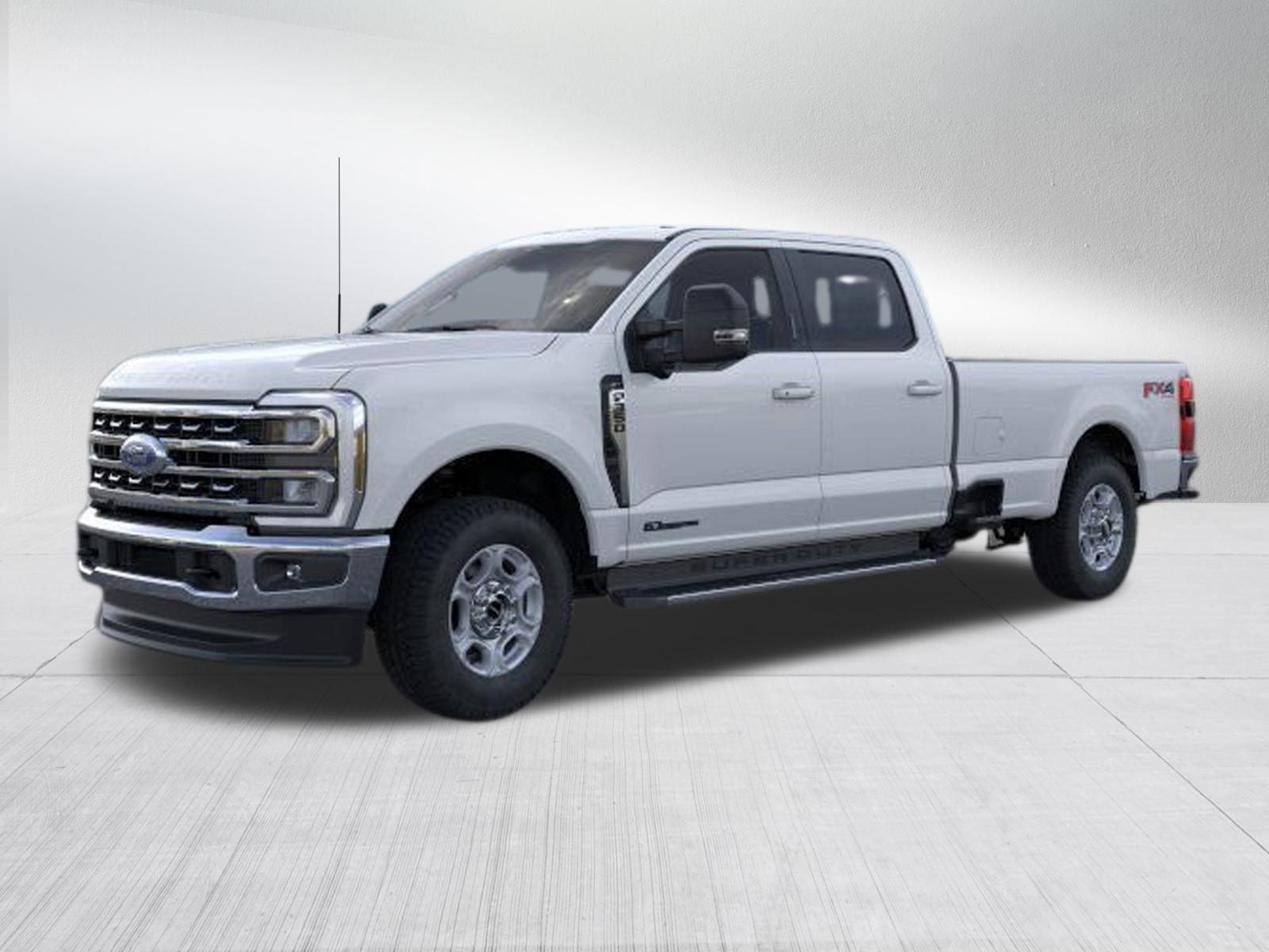 2026 Ford F-350 XLT photo 4