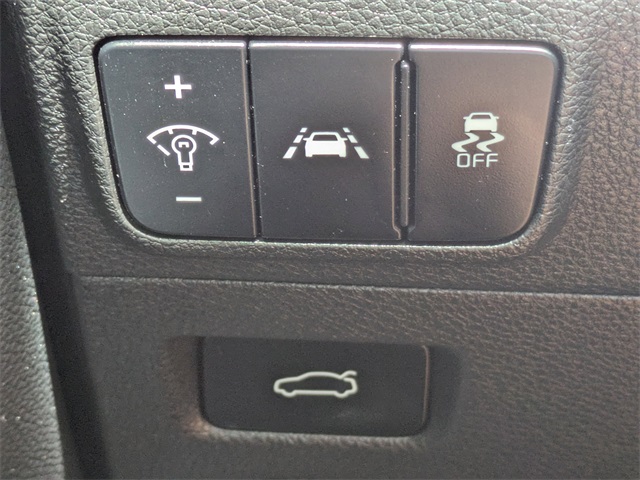 2023 Kia K5 EX photo 22