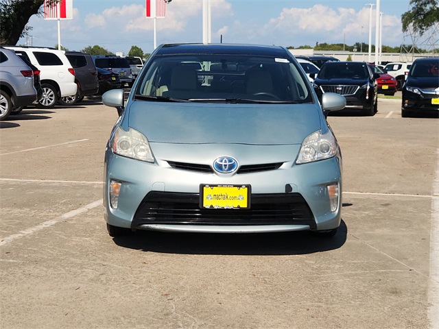 2015 Toyota Prius Four photo 2
