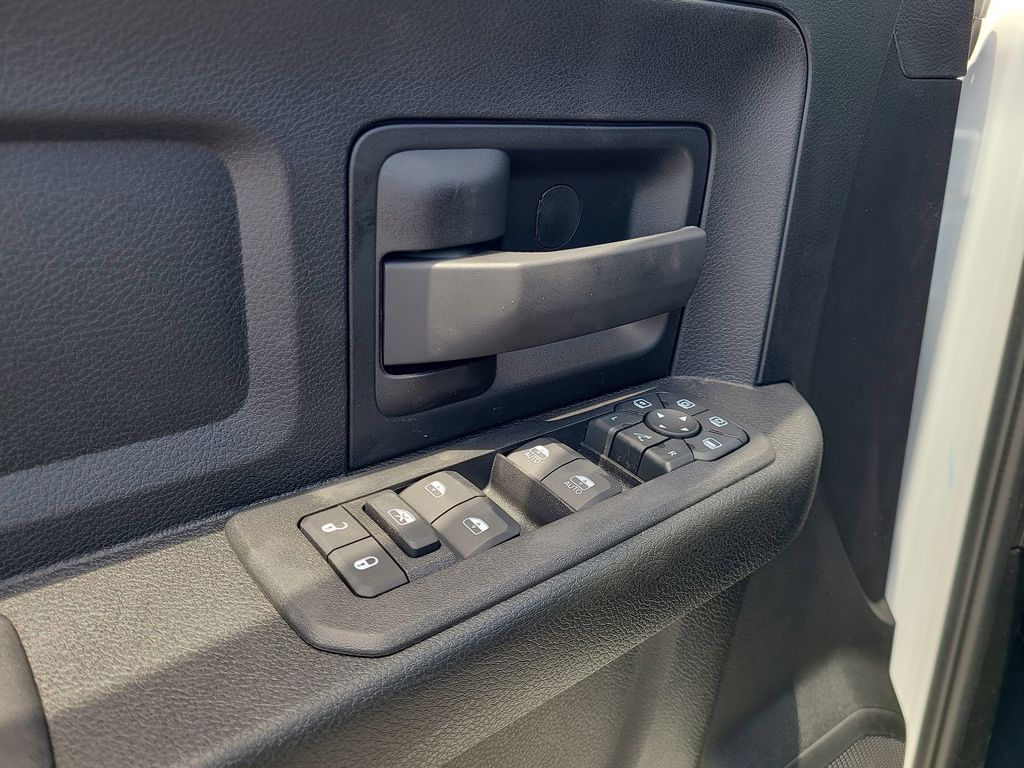 2025 Ram 3500 Tradesman photo 43