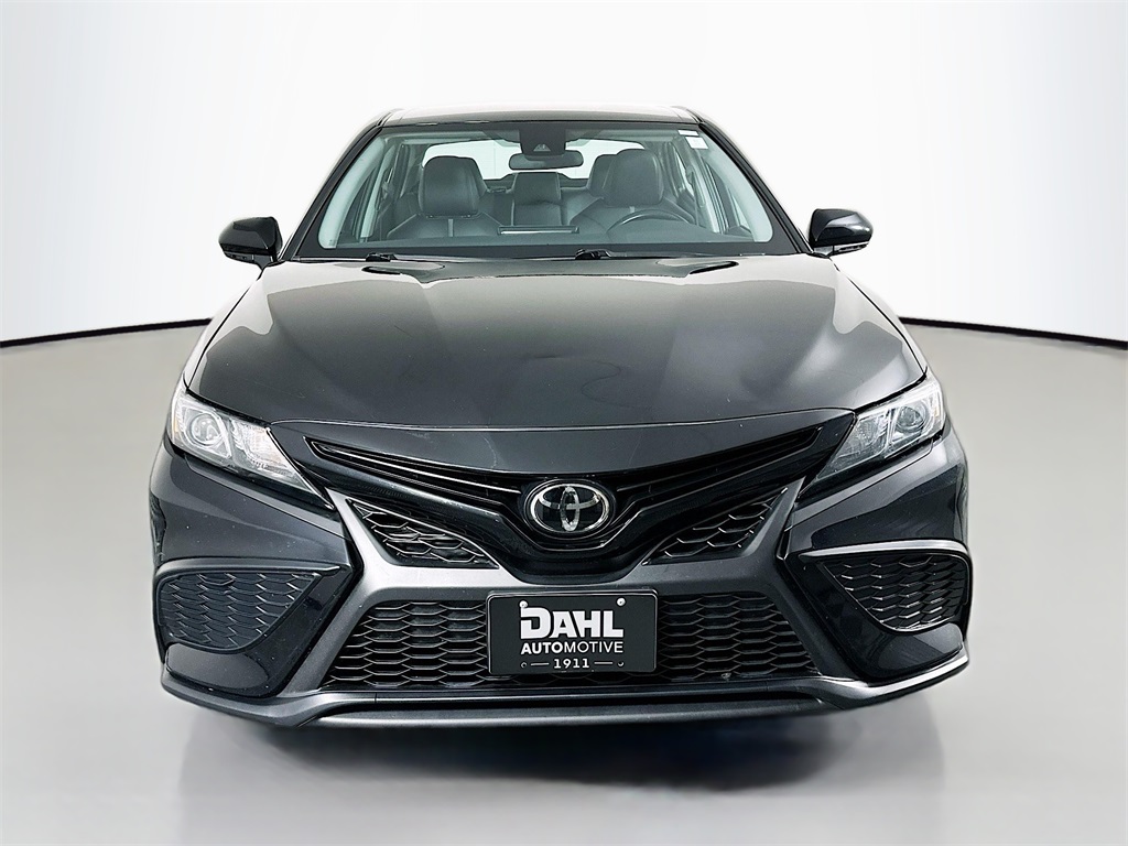 2024 Toyota Camry SE photo 2