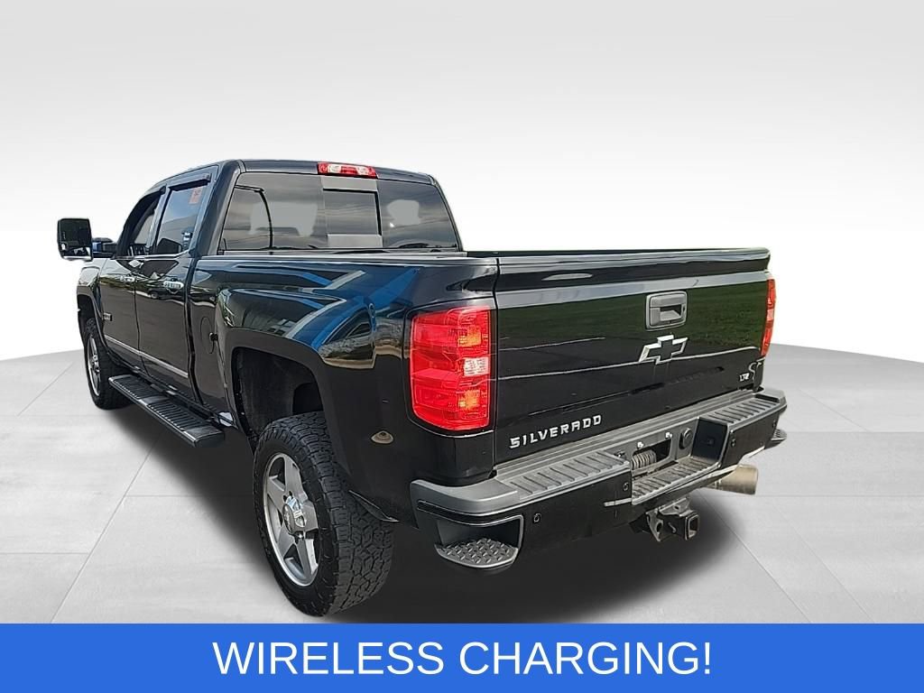 2017 Chevrolet Silverado 2500HD LTZ photo 4