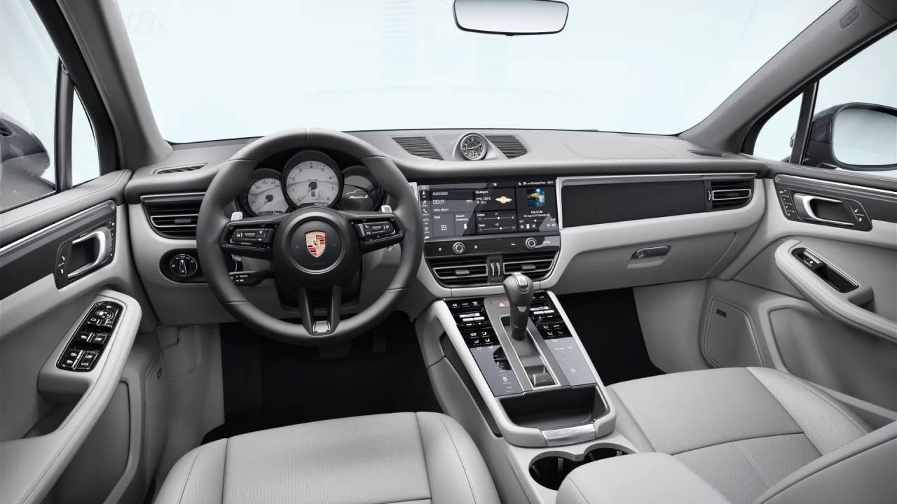 2026 Porsche Macan S photo 9