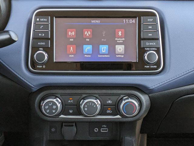 2023 Nissan Versa 1.6 SV photo 17