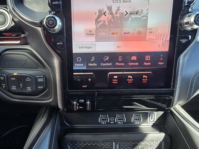 2025 Ram 2500 Power Wagon photo 9