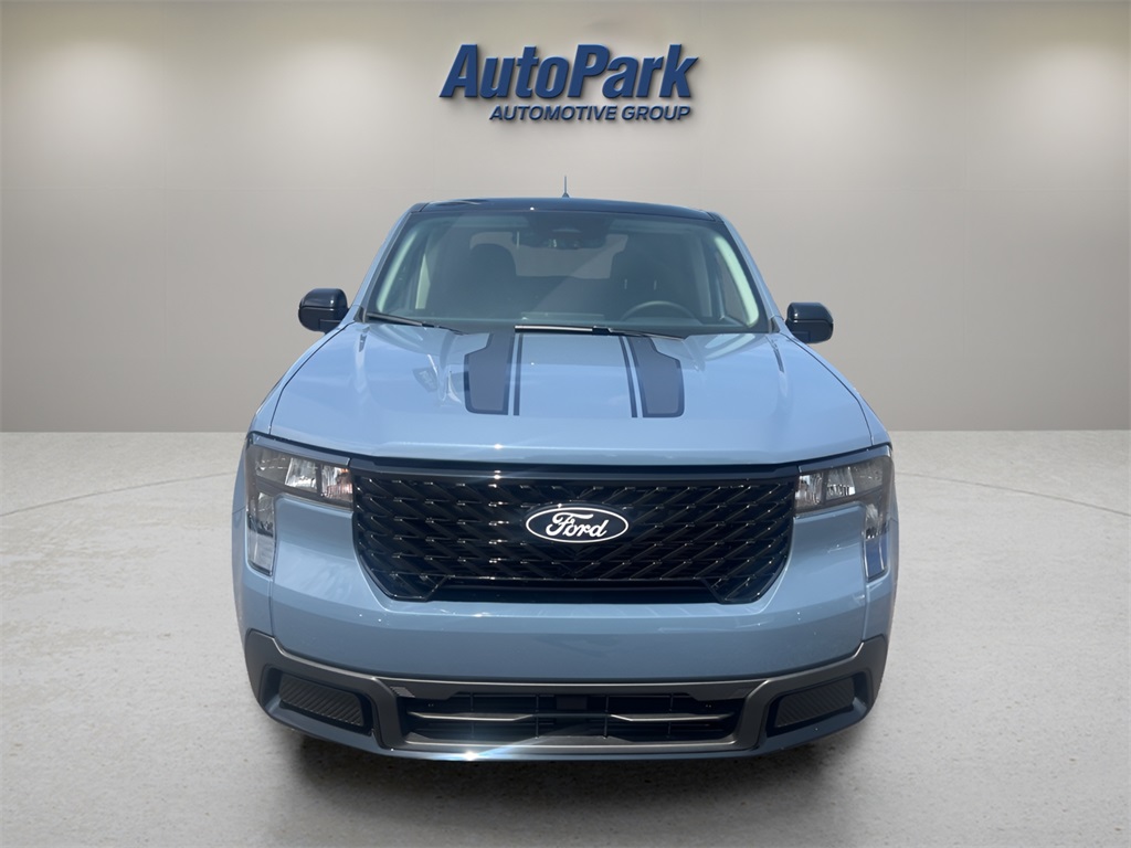 2025 Ford Maverick XLT photo 2