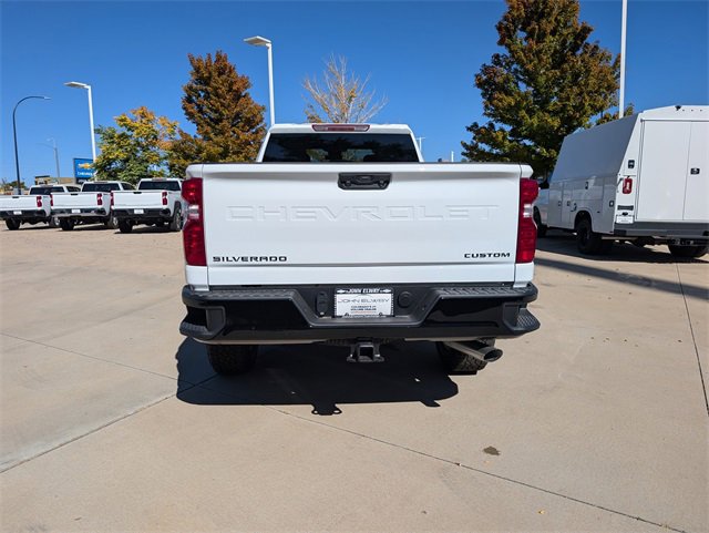 2026 Chevrolet Silverado 2500HD Custom photo 4