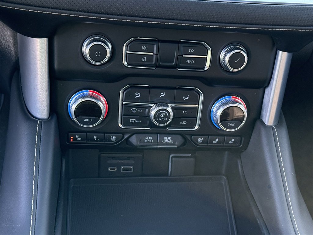 2021 GMC YUKON XL - Image 23