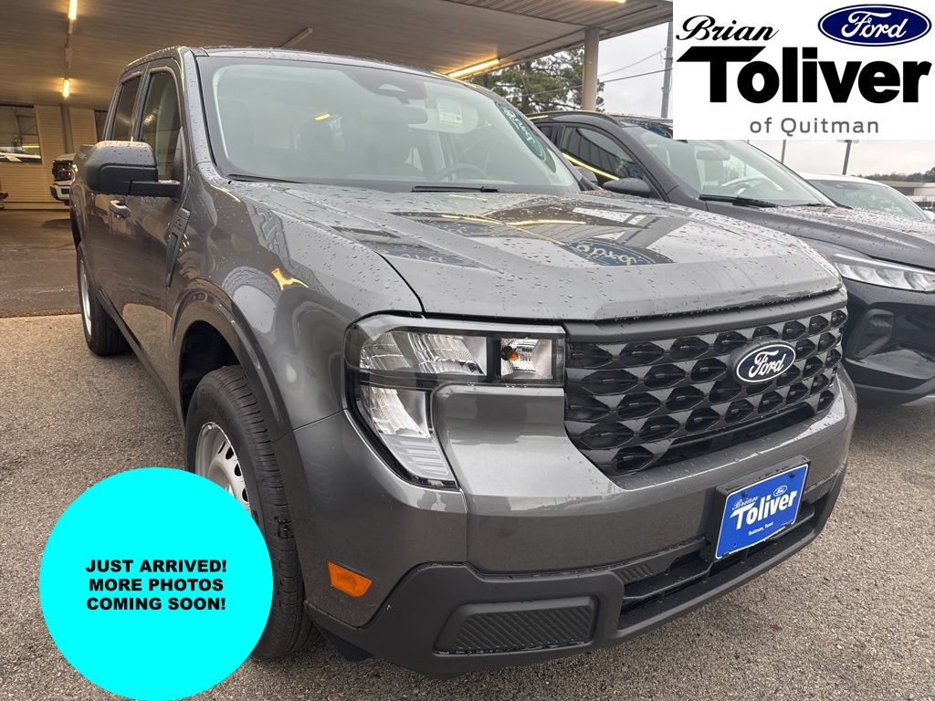 2025 Ford Maverick XL's photo