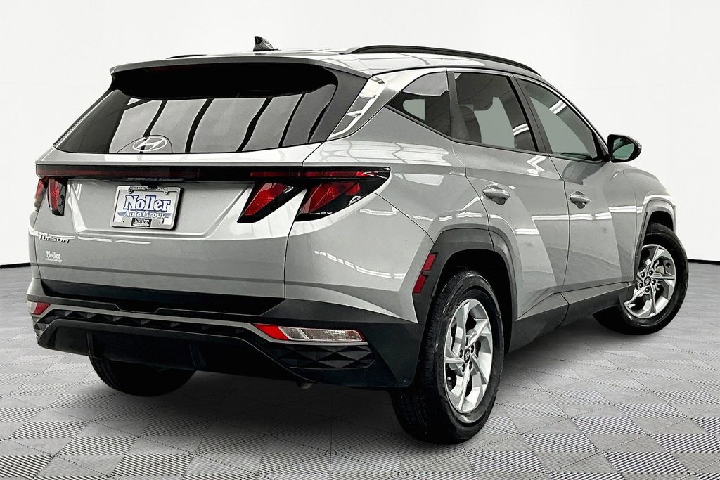 Used 2024 Hyundai Tucson SEL with VIN 5NMJB3DEXRH387322 for sale in Kansas City