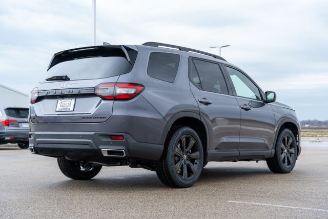 2025 Honda Pilot Black Edition photo 6