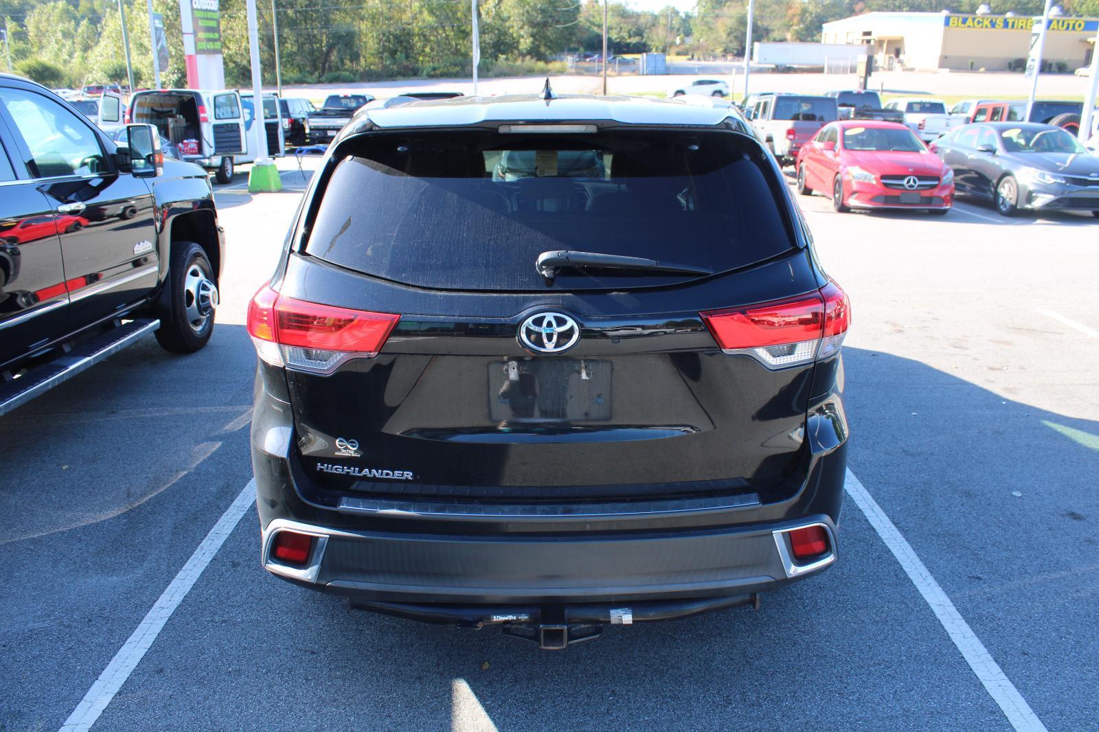 2017 Toyota Highlander SE XLE photo 6