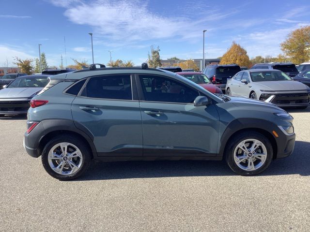 2022 Hyundai Kona SEL photo 4