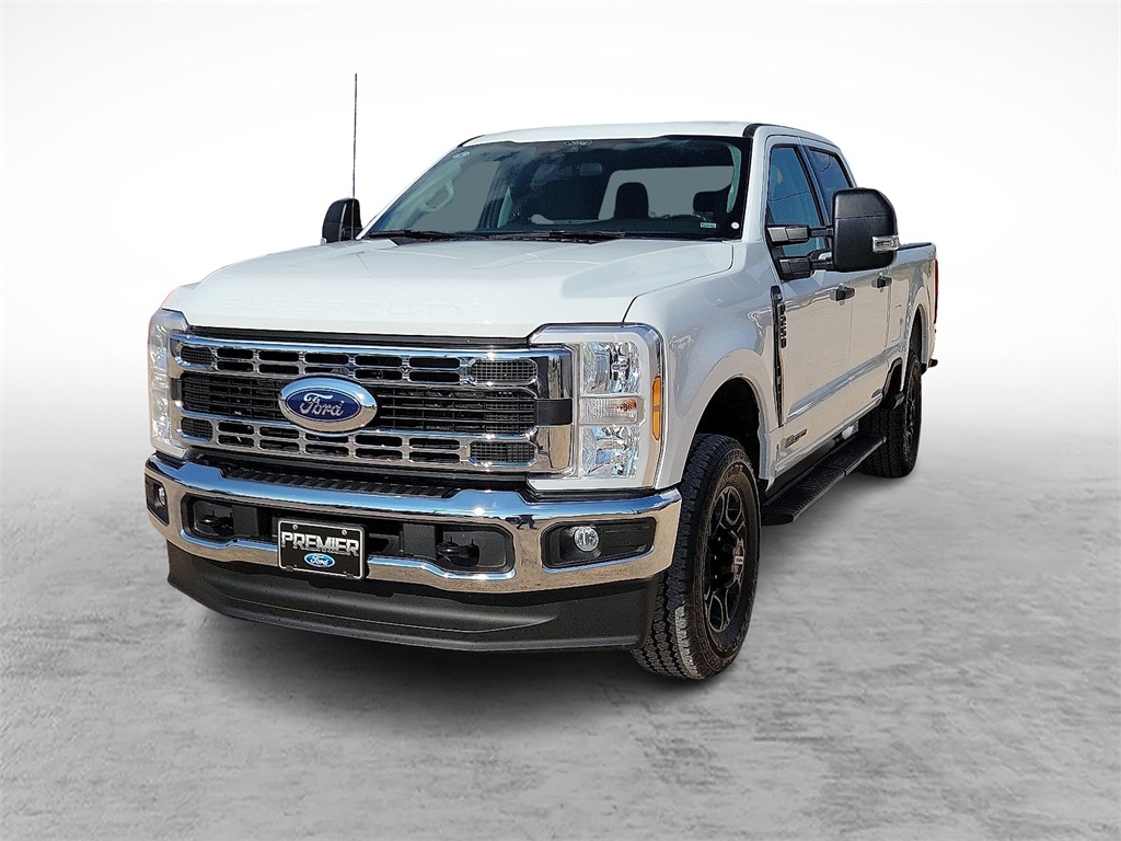 2025 Ford F-250 XLT photo 4