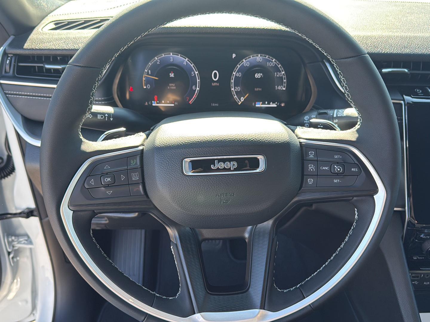2025 Jeep Grand Cherokee Altitude X photo 19